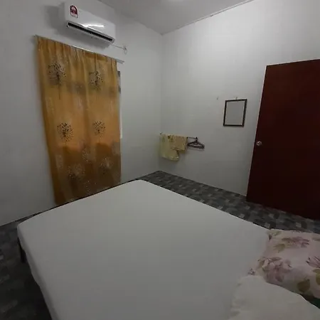 Homestay Idaman B B With 2 Room Aircond 2 Quen Bed And Not Sharing Room -Privacy Kuala Terengganu Exterior photo