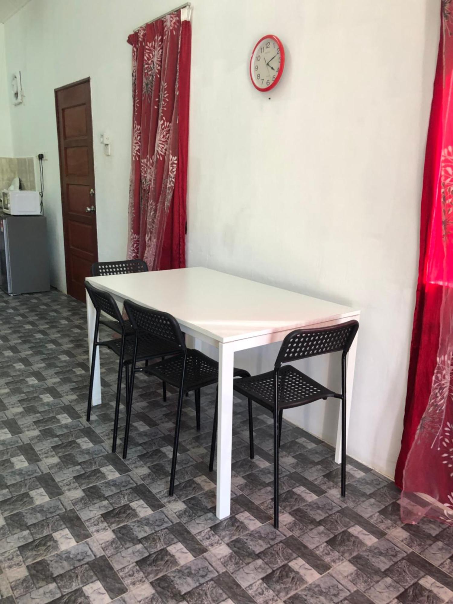 Holiday home Idaman B B With 2 Aircond 2 Quen Bed And Not Sharing -privacy *